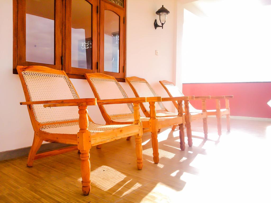 Randhila Beach View Hotel Hikkaduwa Exterior foto