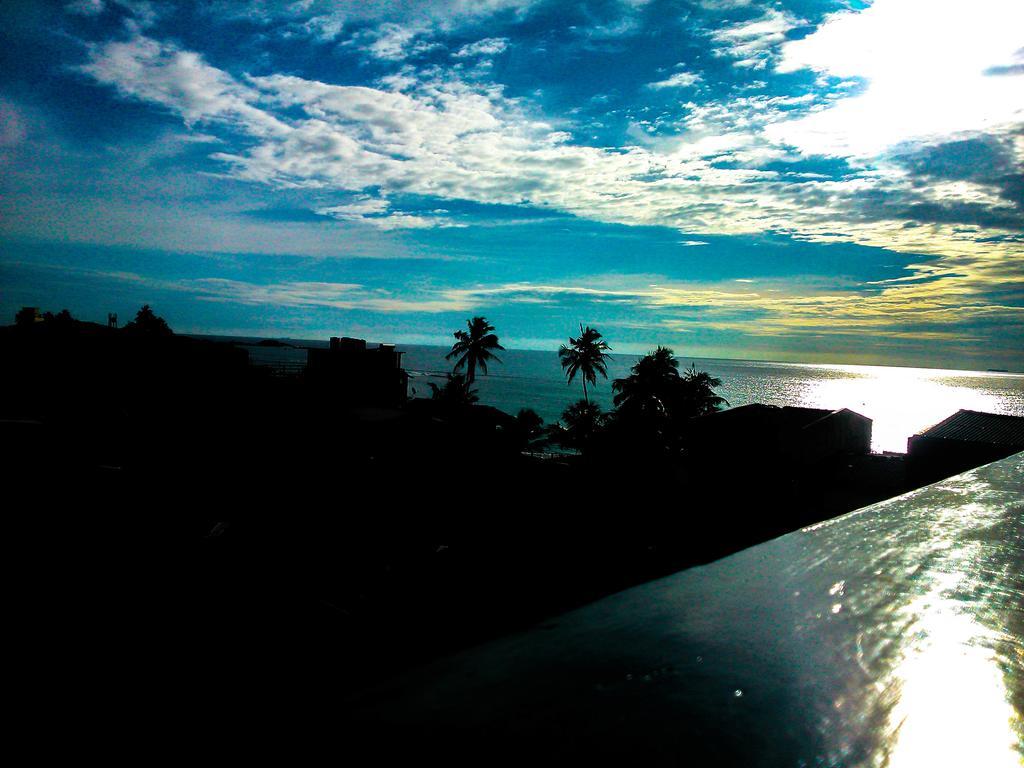 Randhila Beach View Hotel Hikkaduwa Exterior foto