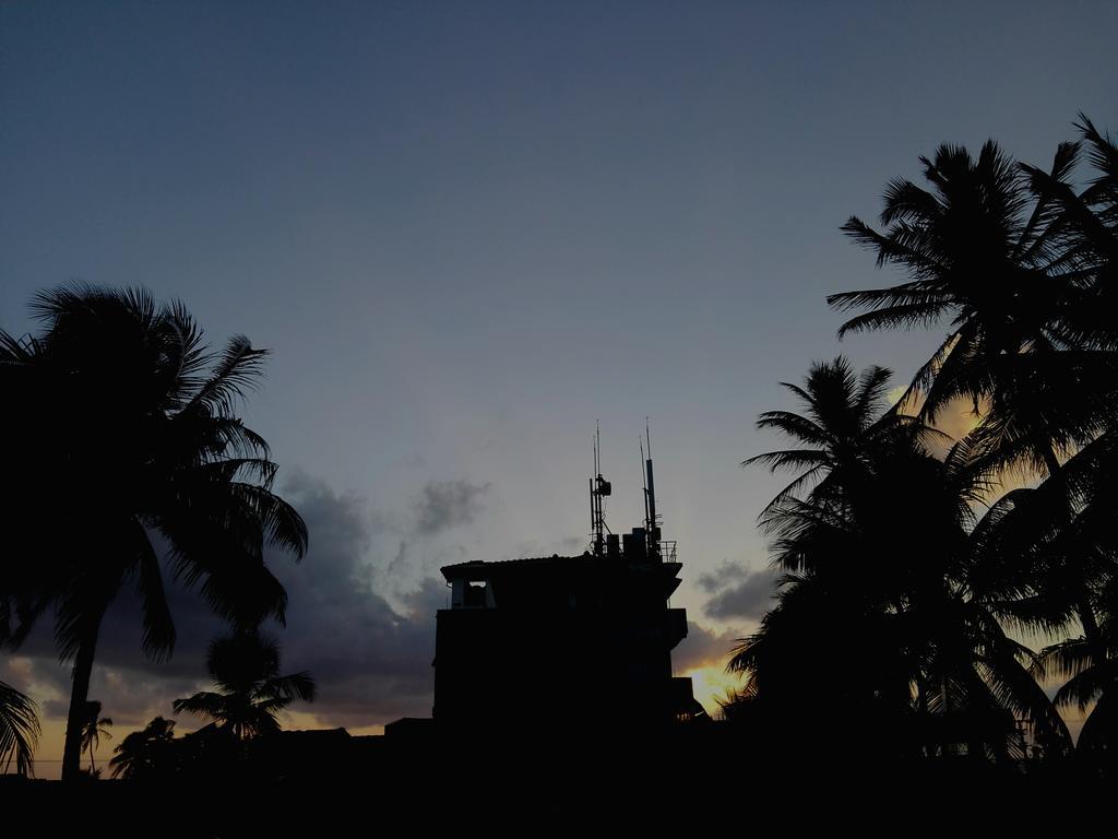 Randhila Beach View Hotel Hikkaduwa Exterior foto