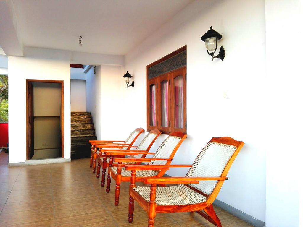 Randhila Beach View Hotel Hikkaduwa Exterior foto
